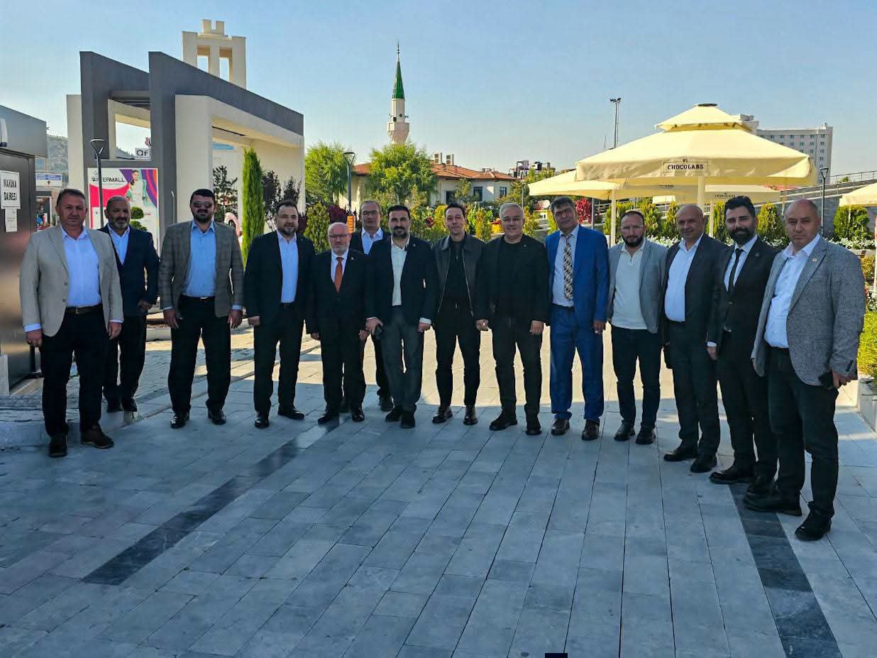 Termalin başkentinde dikkat çeken buluşma! 1 Termalin başkentinde dikkat çeken buluşma!