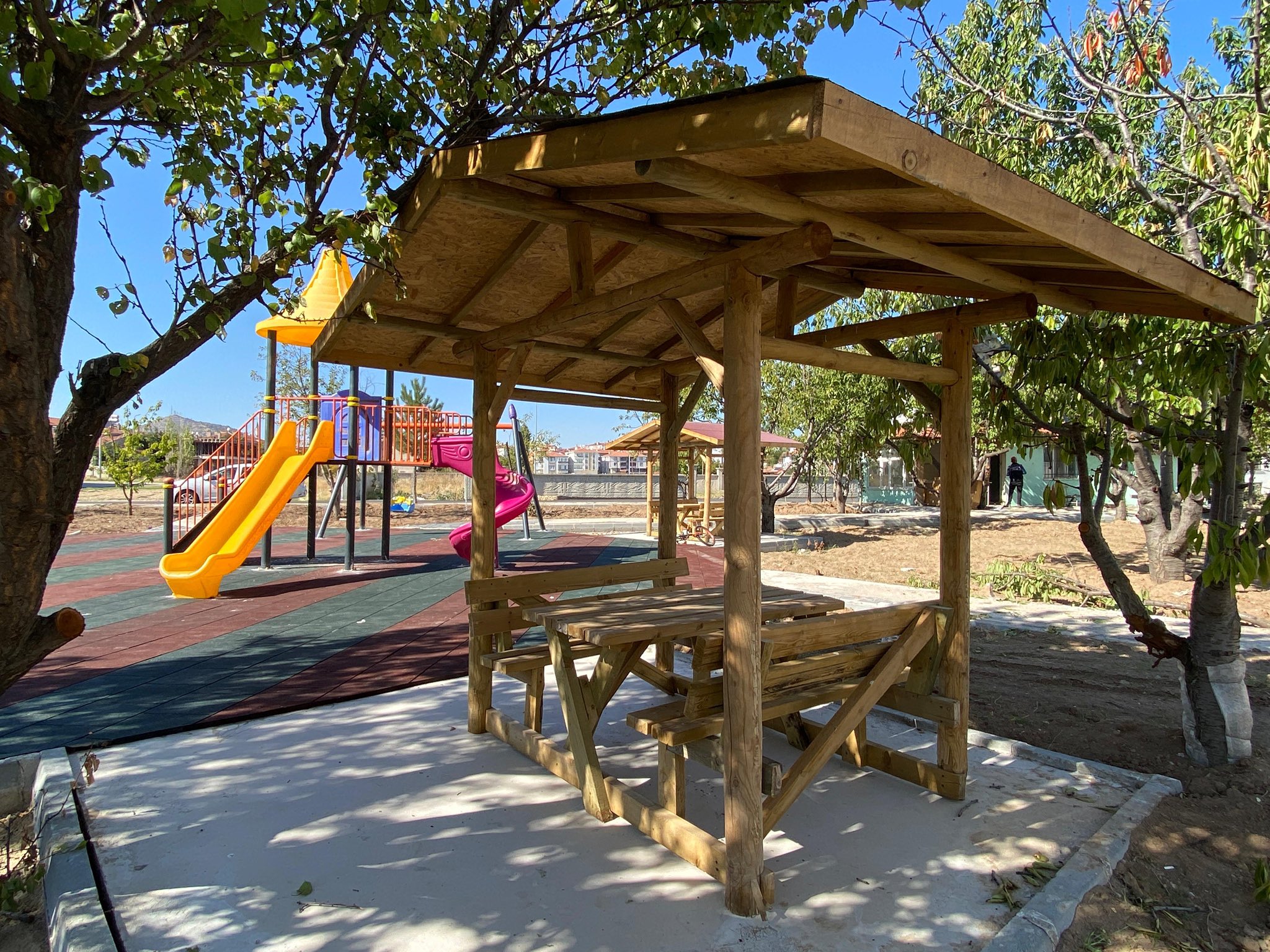 Afyonkarahisar Belediyesi’nden Ali İhsan Paşa Mahallesi’ne yeni park 2 Afyonkarahisar Belediyesi’nden Ali İhsan Paşa Mahallesi’ne yeni park