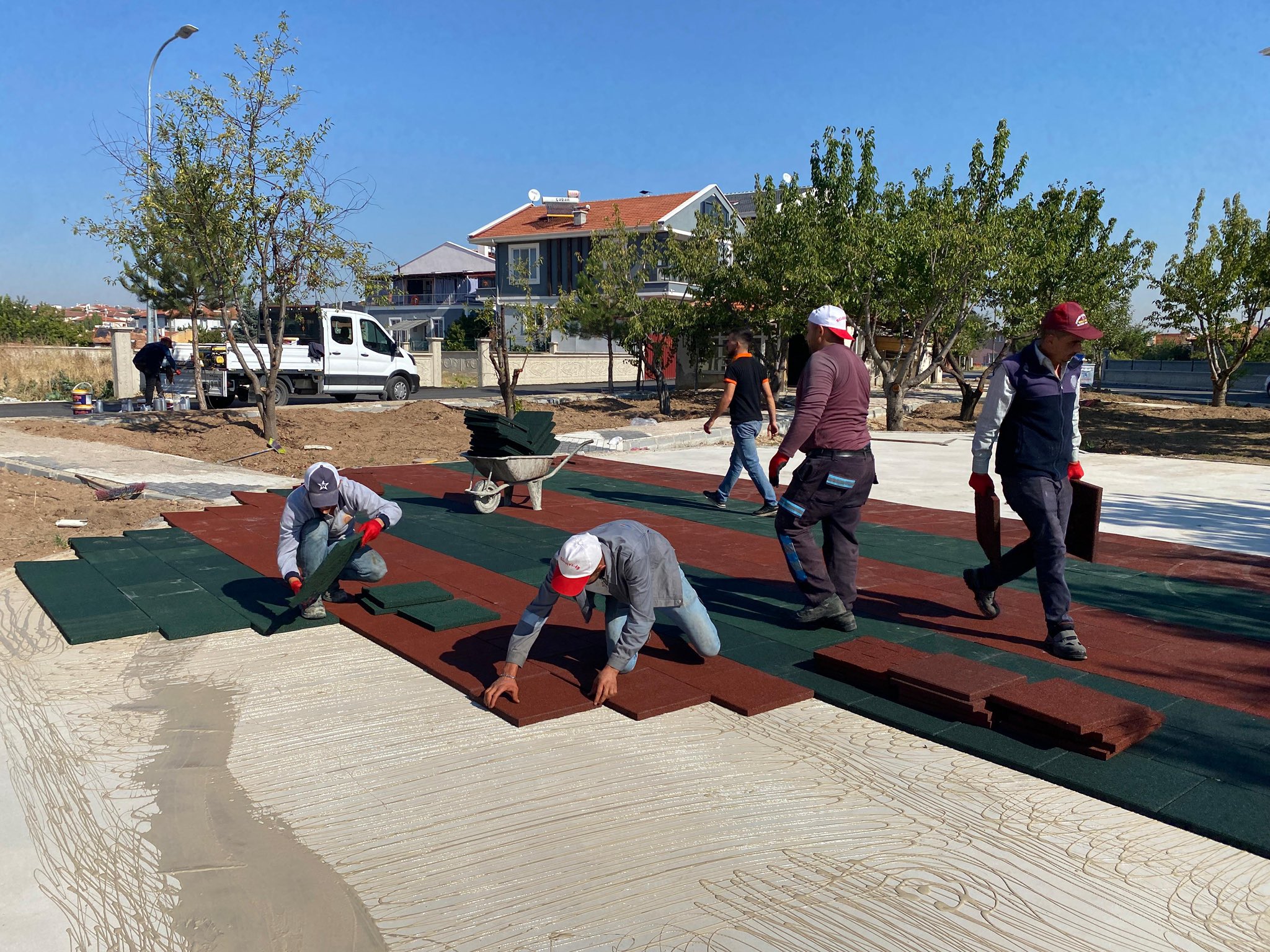 Afyonkarahisar Belediyesi’nden Ali İhsan Paşa Mahallesi’ne yeni park 1 Afyonkarahisar Belediyesi’nden Ali İhsan Paşa Mahallesi’ne yeni park