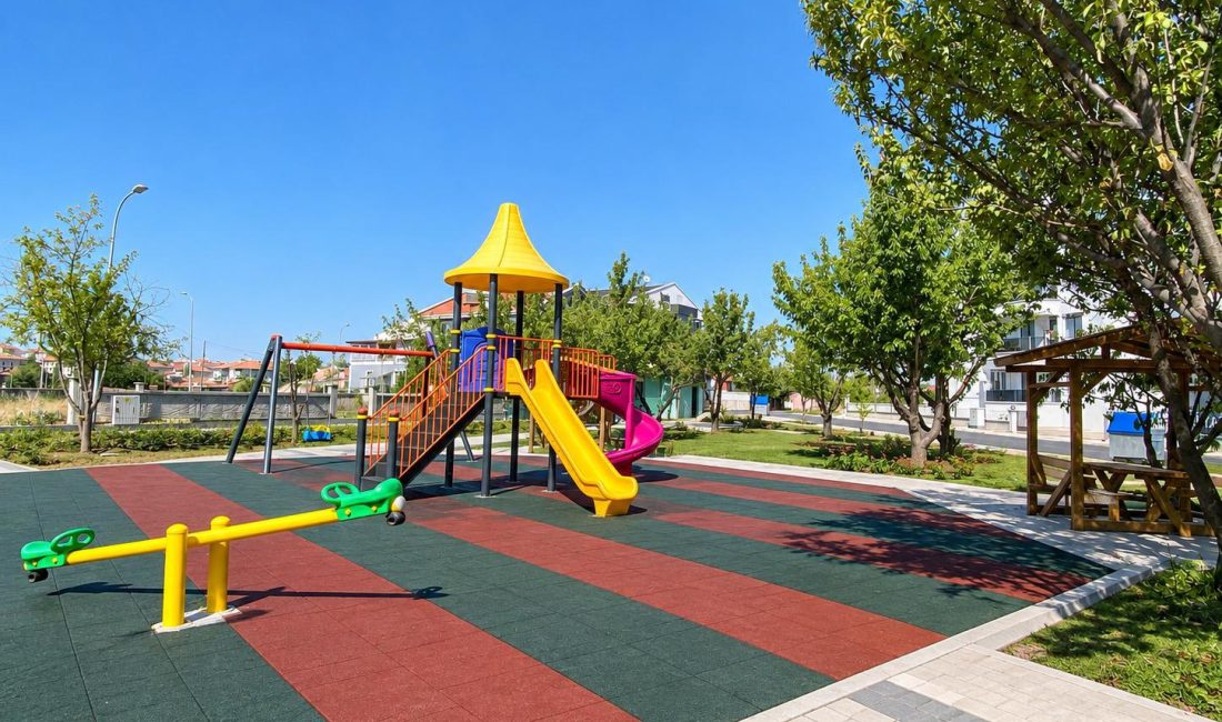 Afyonkarahisar Belediyesi, kent genelinde vatandaşların sosyal yaşamına katkı sağlayacak park