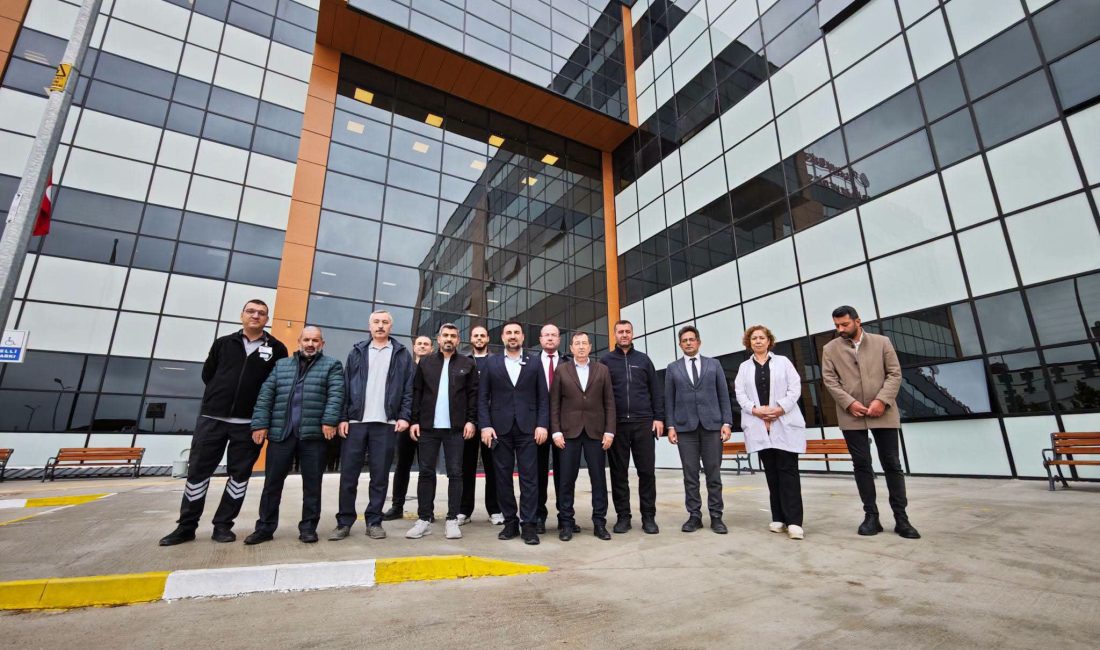 AK Parti Afyonkarahisar İl Başkanı Dr. Özgür Kavak, beraberindeki heyetle