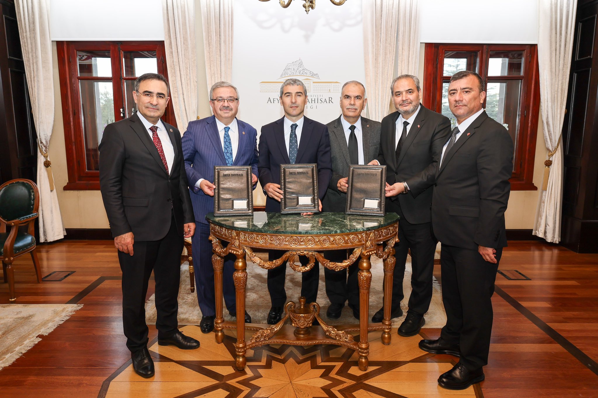 Afyonkarahisar’da İŞKUR Gençlik Programı protokolü imzalandı. Program kapsamında Afyon Kocatepe