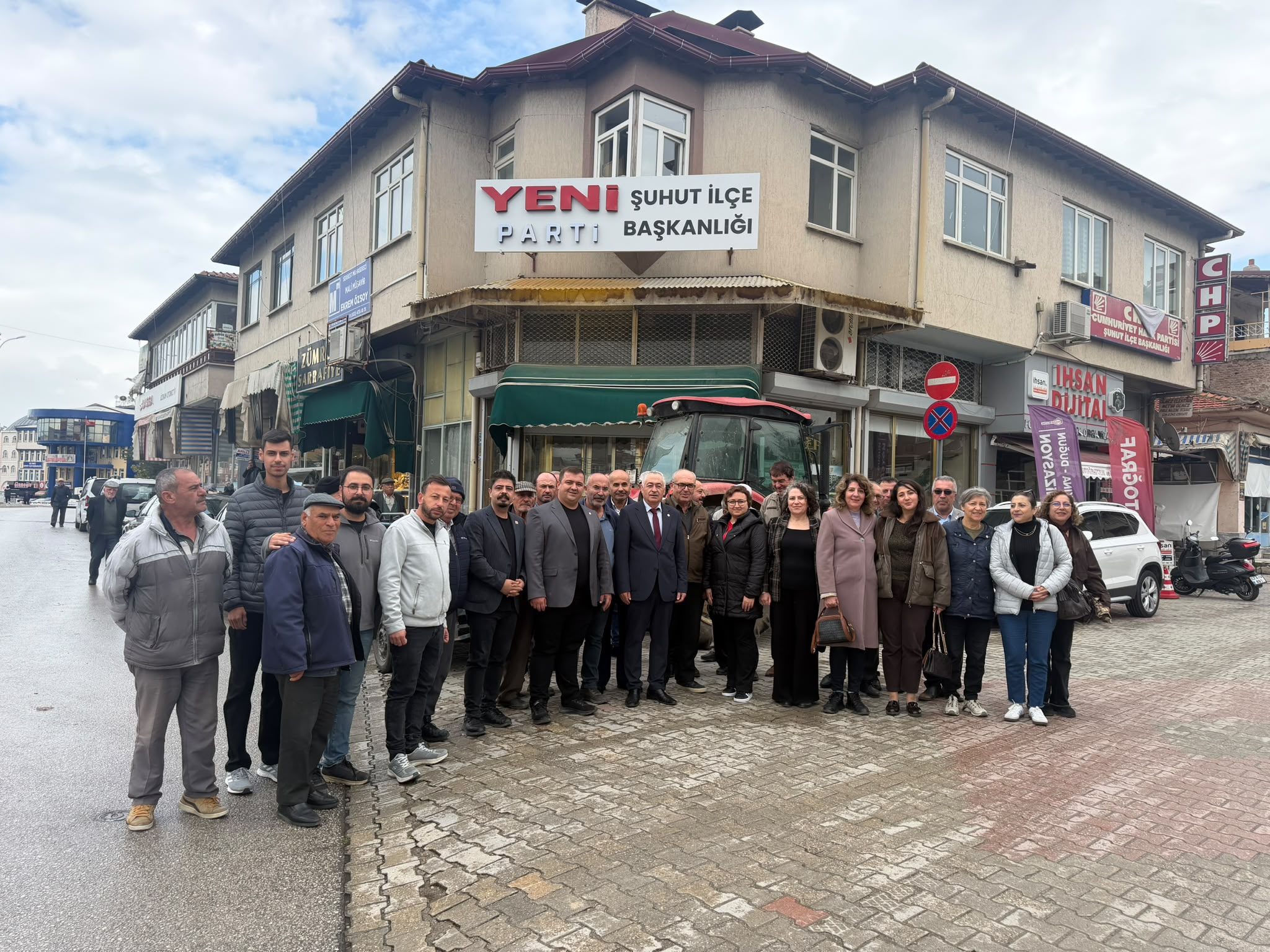 Hasan Karadeniz, 18 ilçedeki ziyaretlerini tamamladı