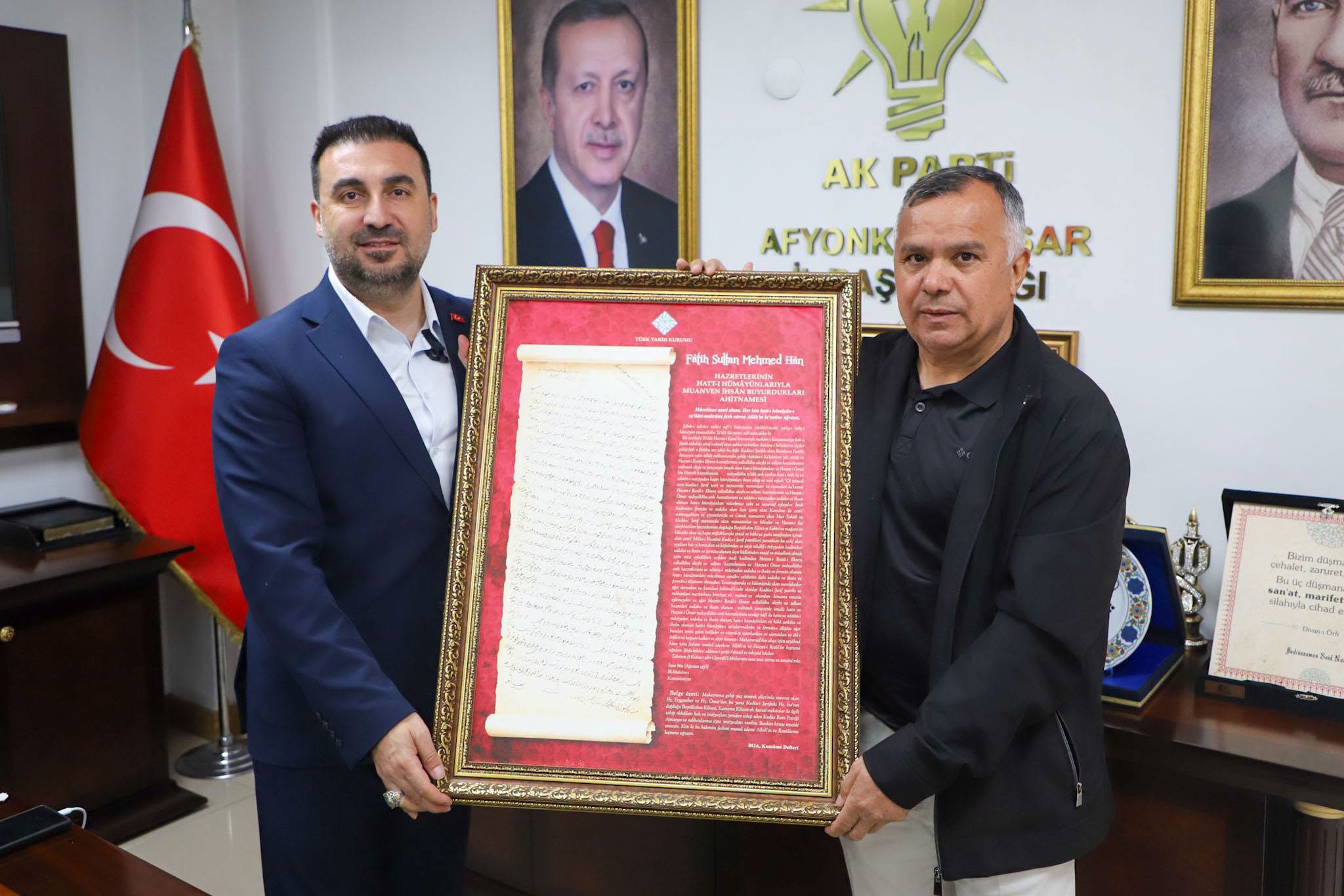 Hocalar teşkilatından Özgür Kavak’a hayırlı olsun ziyareti