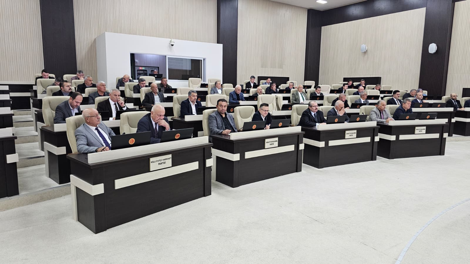 İGM olağanüstü toplandı 5 İGM olağanüstü toplandı