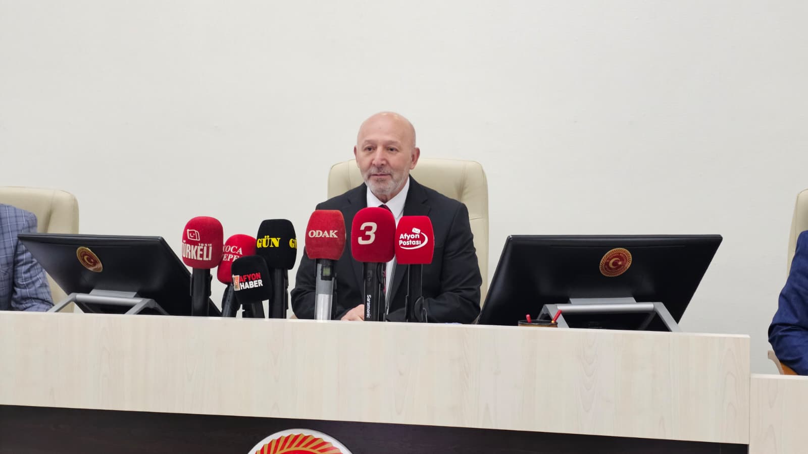 İGM olağanüstü toplandı 3 İGM olağanüstü toplandı