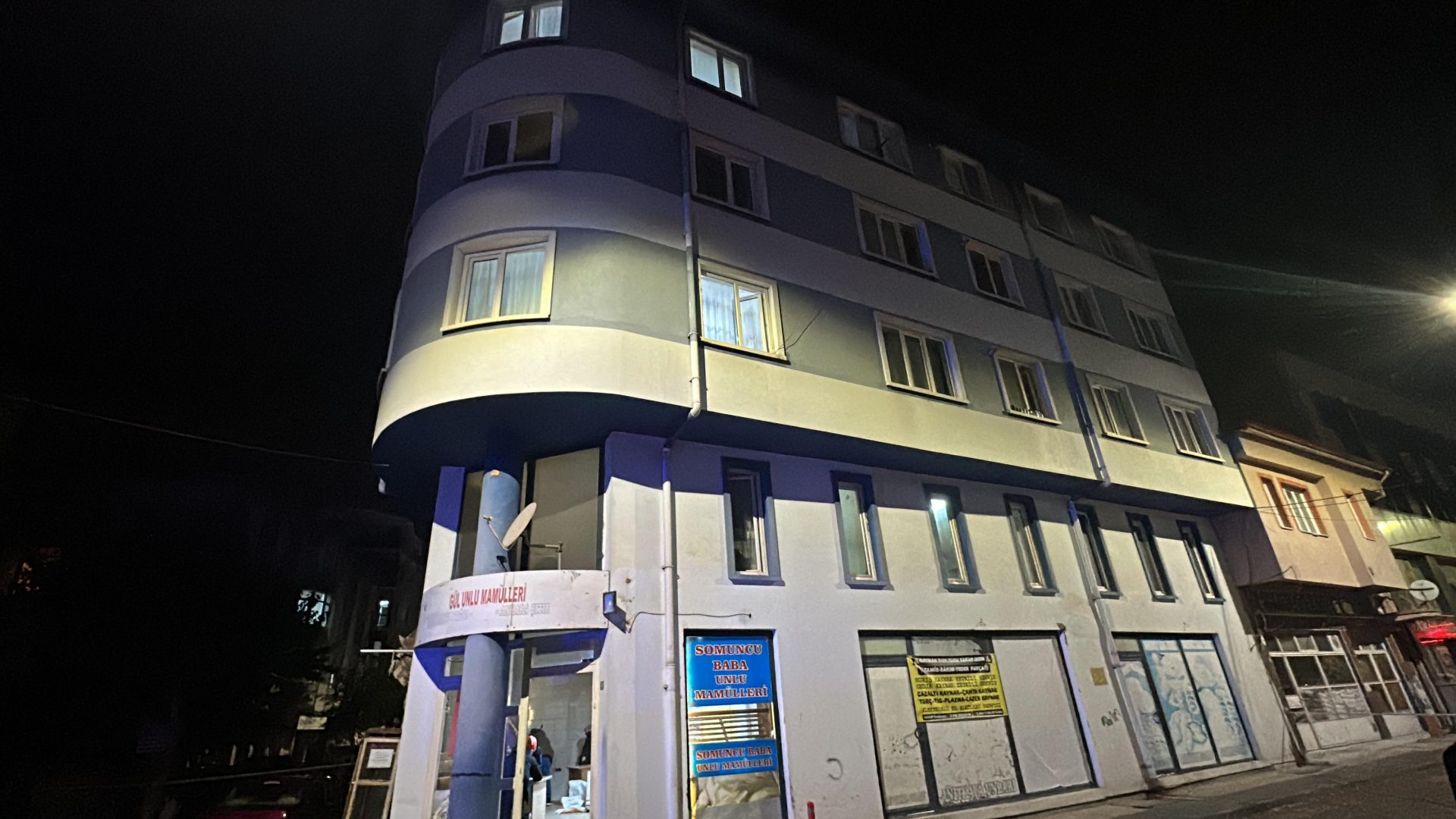 Afyonkarahisar’da apartman tedbir amaçlı tahliye edildi