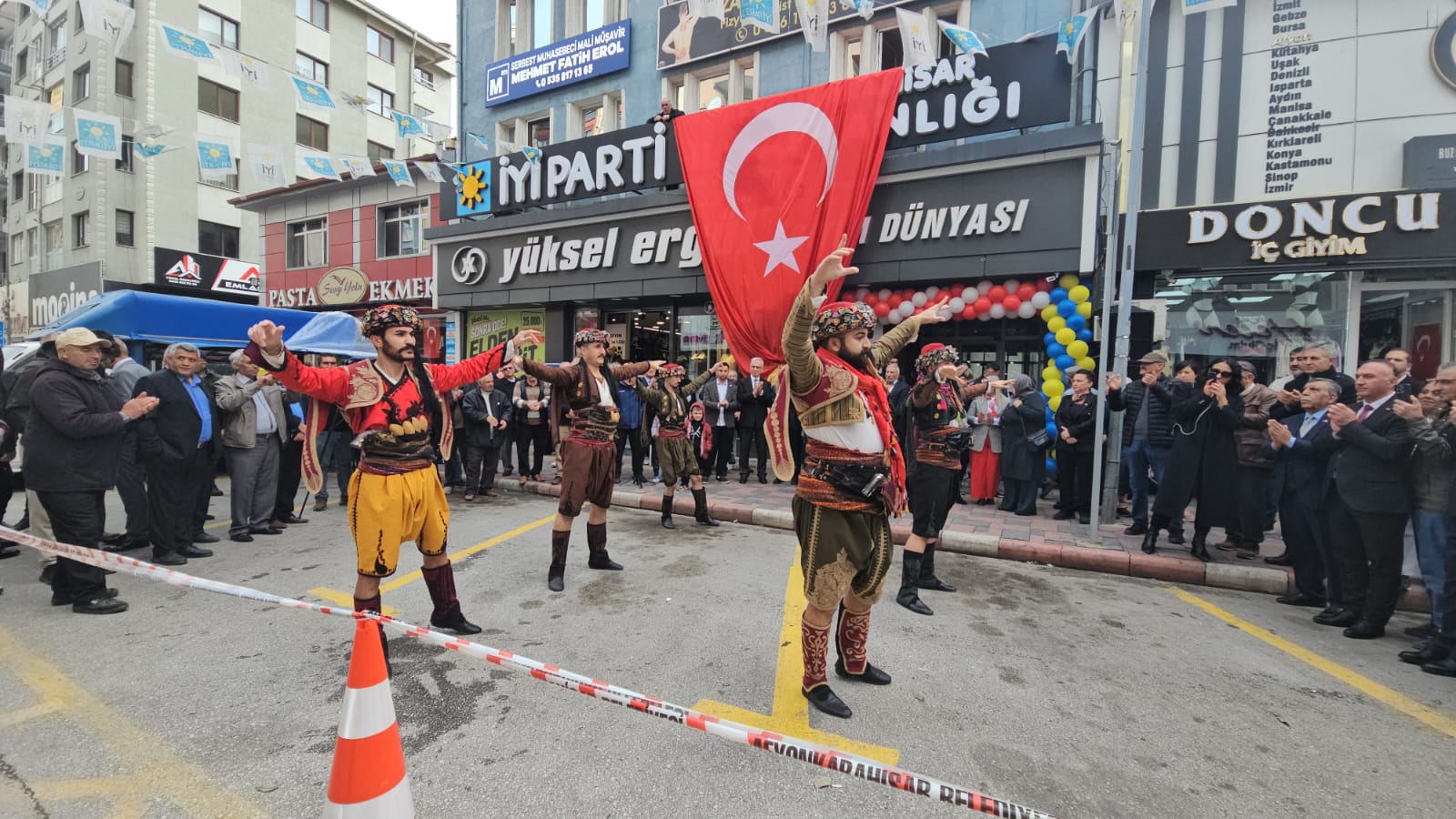 İYİ Parti’den Afyonkarahisar’da çifte kutlama 3 İYİ Parti’den Afyonkarahisar’da çifte kutlama