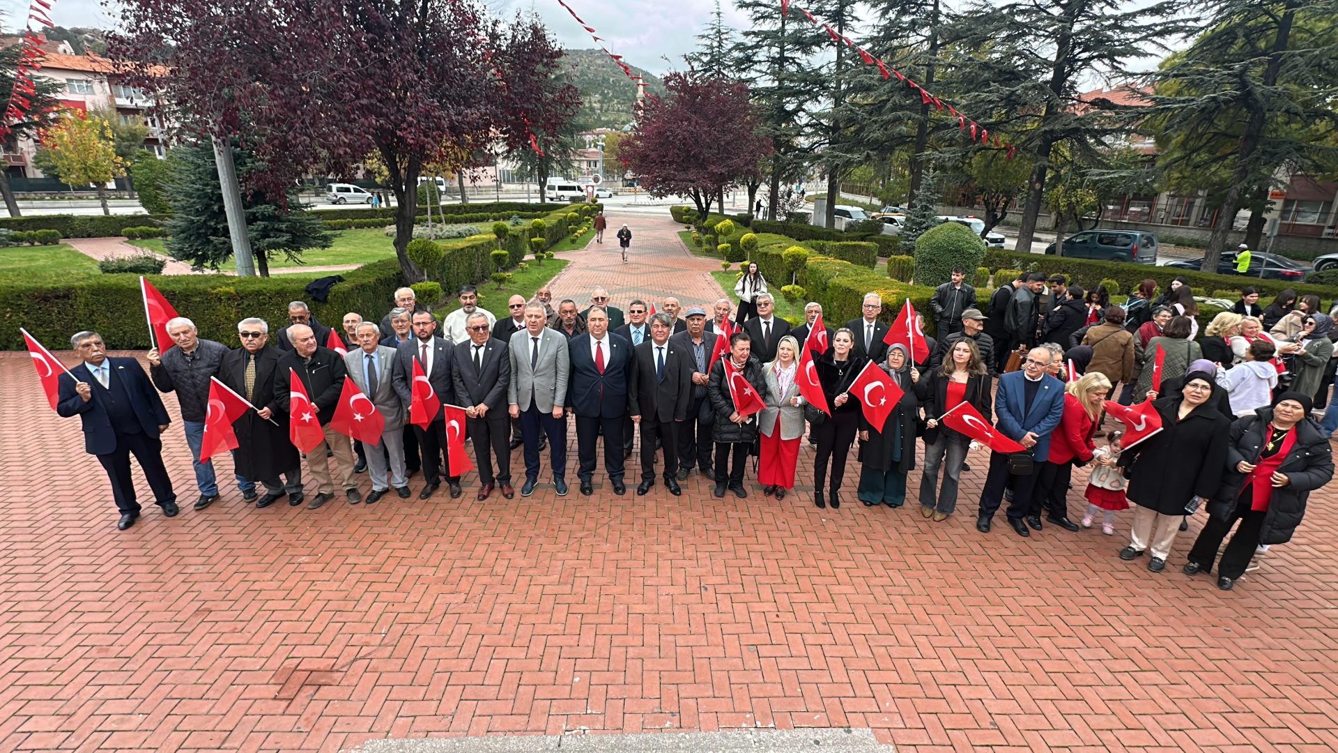 İYİ Parti’den Afyonkarahisar’da çifte kutlama 1 İYİ Parti’den Afyonkarahisar’da çifte kutlama