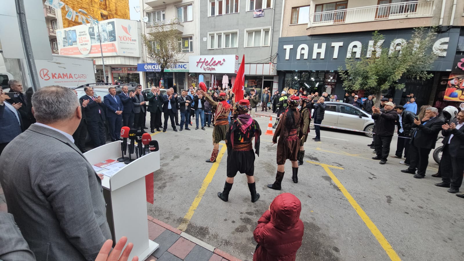İYİ Parti’den Afyonkarahisar’da çifte kutlama 4 İYİ Parti’den Afyonkarahisar’da çifte kutlama