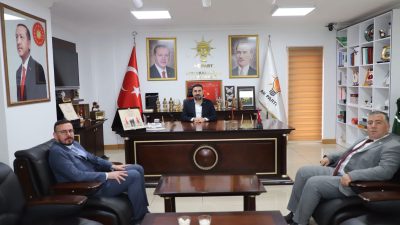 AK Parti Afyonkarahisar İl Başkanı Dr. Özgür Kavak, farklı kesimlerden