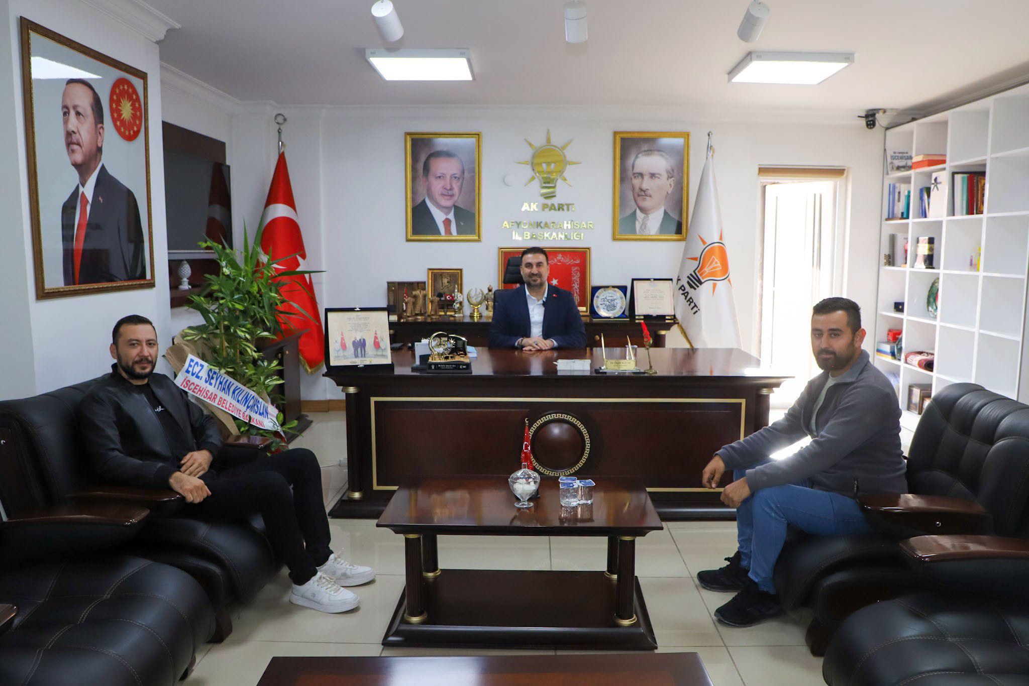 İl Başkanı Özgür Kavak’a ziyaretler sürüyor 6 İl Başkanı Özgür Kavak’a ziyaretler sürüyor