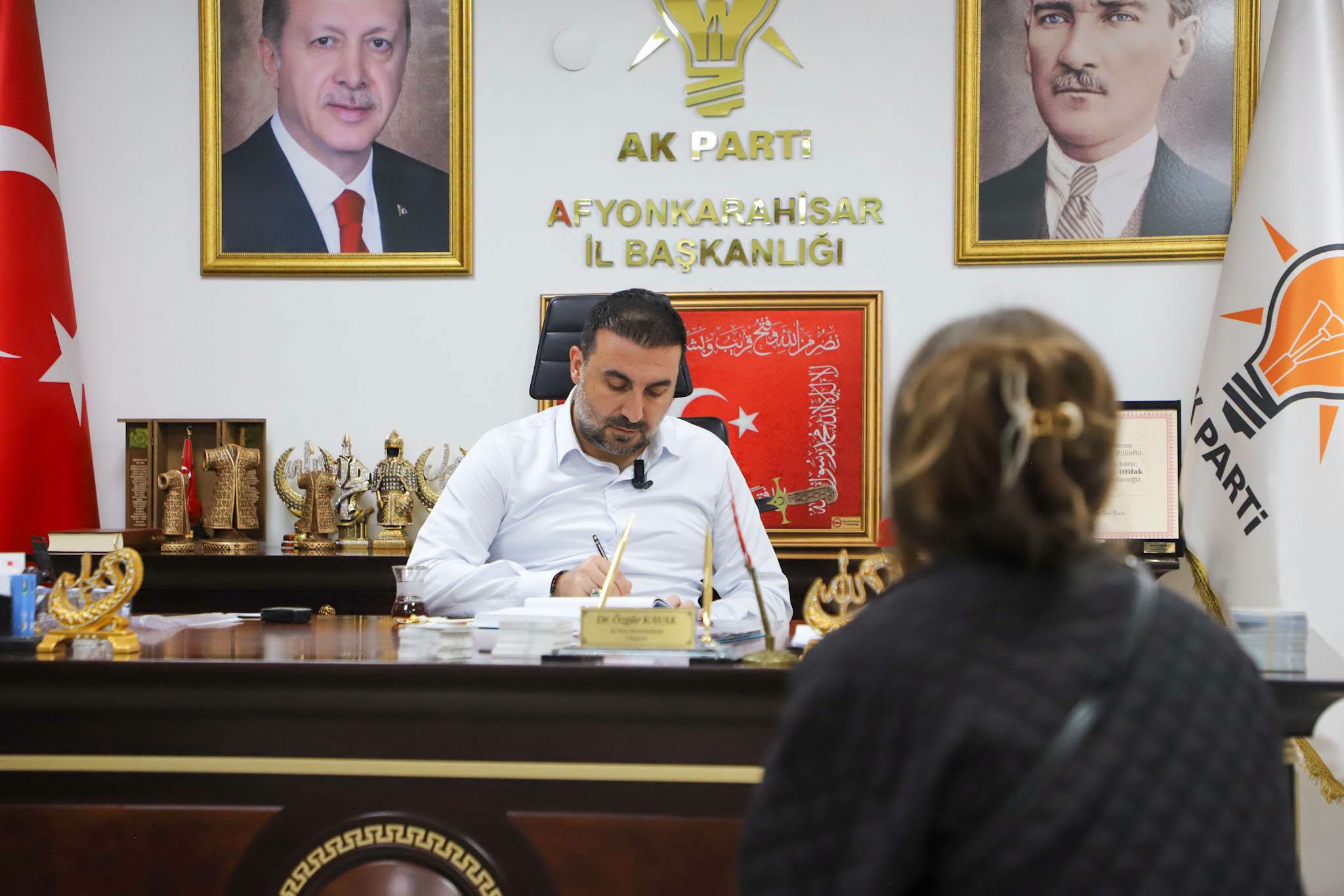 İl Başkanlığında sıcak buluşma: Gündem Afyonkarahisar 1 İl Başkanlığında sıcak buluşma: Gündem Afyonkarahisar