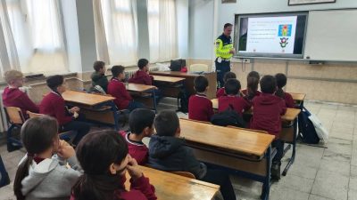 Afyonkarahisar İl Jandarma Komutanlığı ekipleri, Sinanpaşa ilçesine bağlı Tınaztepe beldesindeki