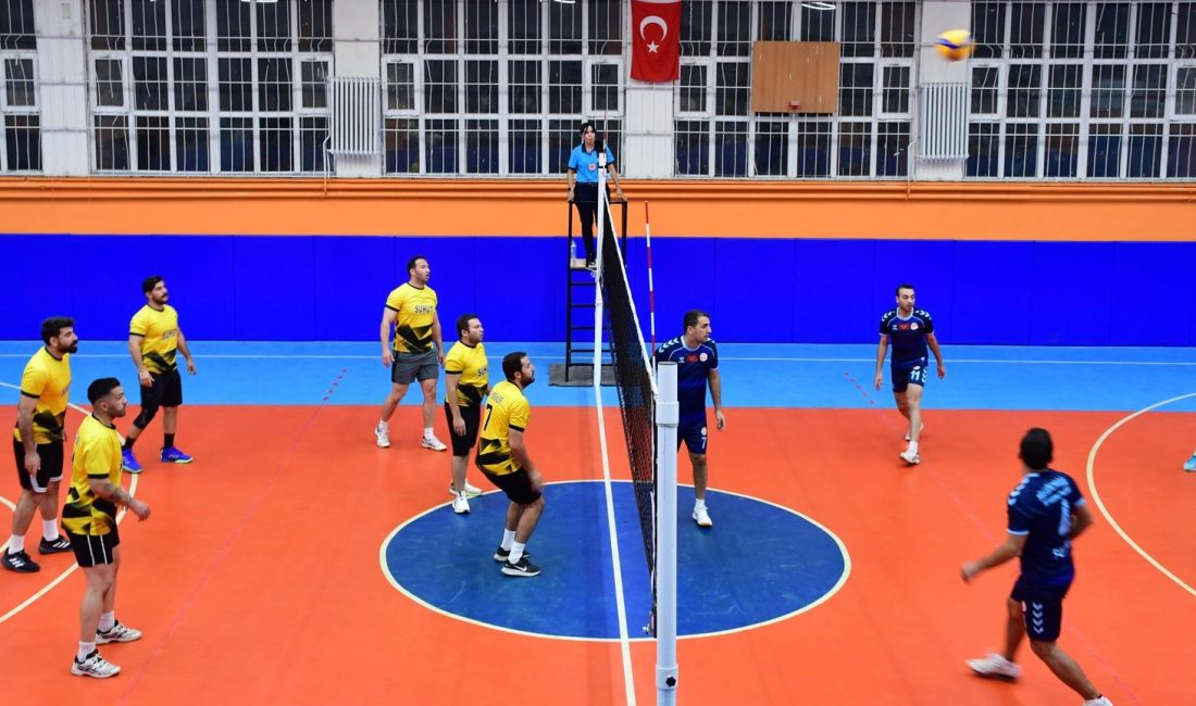Afyonkarahisar’da düzenlenen 4. Kamu Spor Oyunları Erkek Voleybol Müsabakaları tamamlandı.