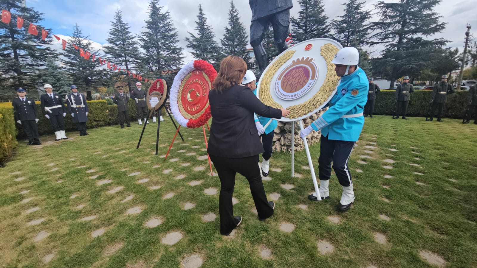 Kocatepe Parkı’nda Cumhuriyet’e saygı duruşu