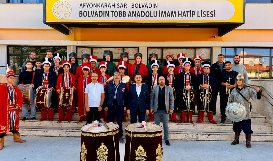 Afyonkarahisar’ın Bolvadin ilçesinde, milli ve manevi değerleri yaşatmaya yönelik örnek