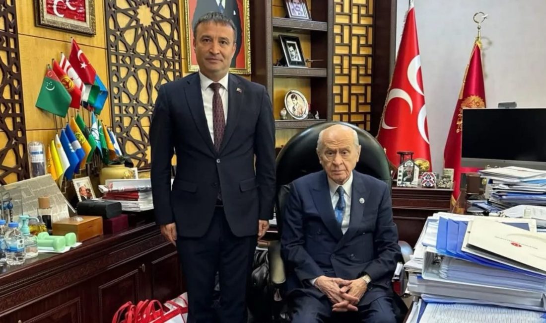 MHP Afyonkarahisar İl Başkanı Ahmet Kahveci, MHP’nin 15. Olağan Büyük