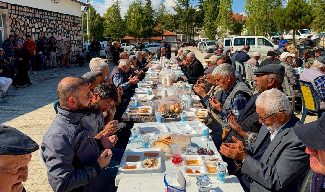Afyonkarahisar’ın Bolvadin ilçesine bağlı Özburun beldesinde gurbetçi hayırsever Mutlu Kaymak,