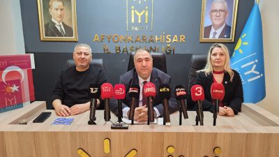İYİ Parti Afyonkarahisar İl Başkanı Muhammet Mısırlıoğlu, haftalık basın toplantısında