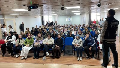 Afyonkarahisar Emniyet Müdürlüğü Narkotik Suçlarla Mücadele Şube Müdürlüğü ekipleri, uyuşturucuyla