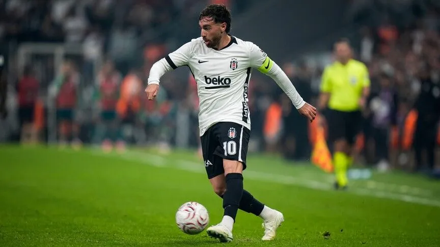 Beşiktaş'ın Afyonkarahisarlı milli futbolcusu Orkun Kökçü'nün sağ ayak tabanında kısmi