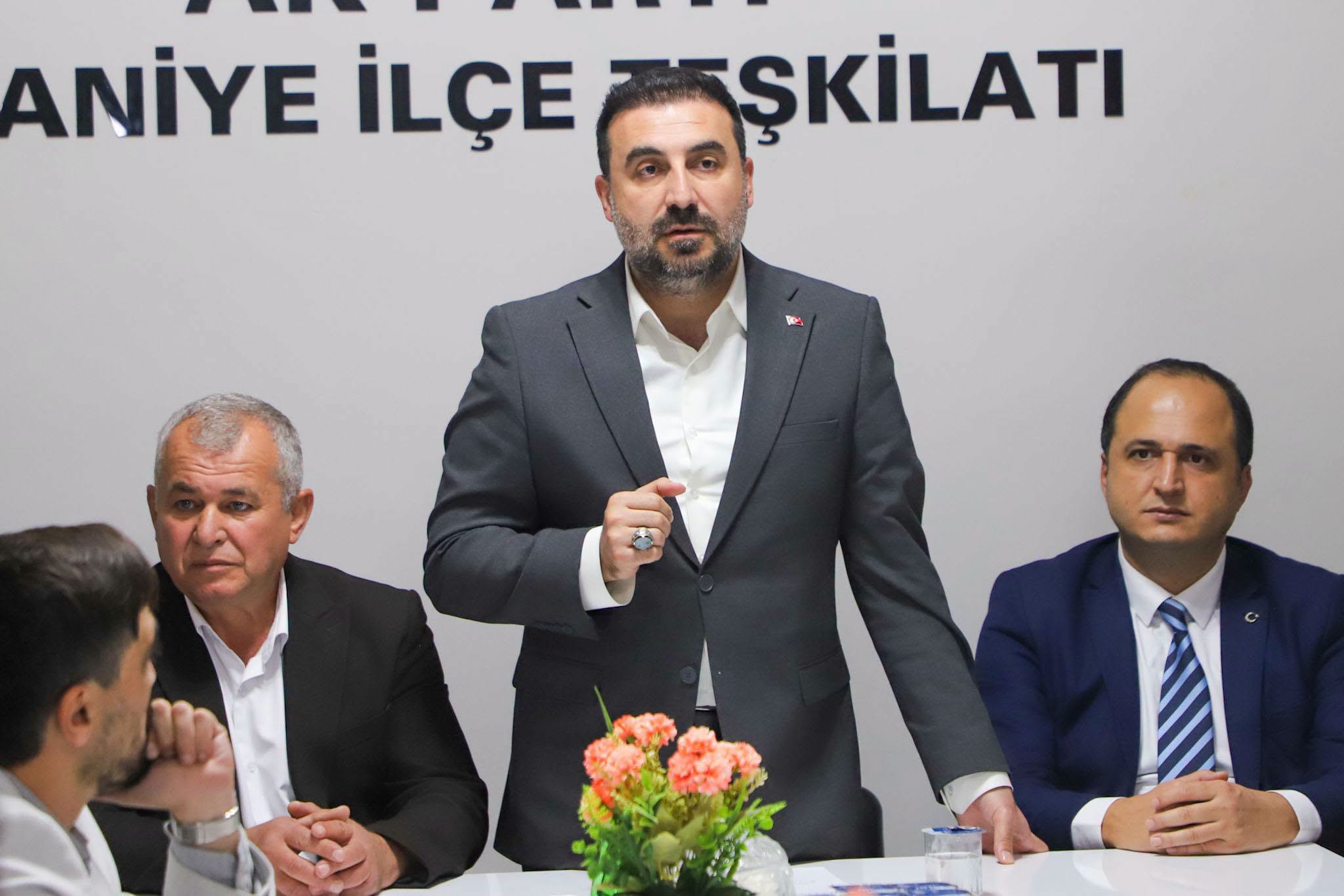 Özgür Kavak İhsaniye teşkilatıyla buluştu