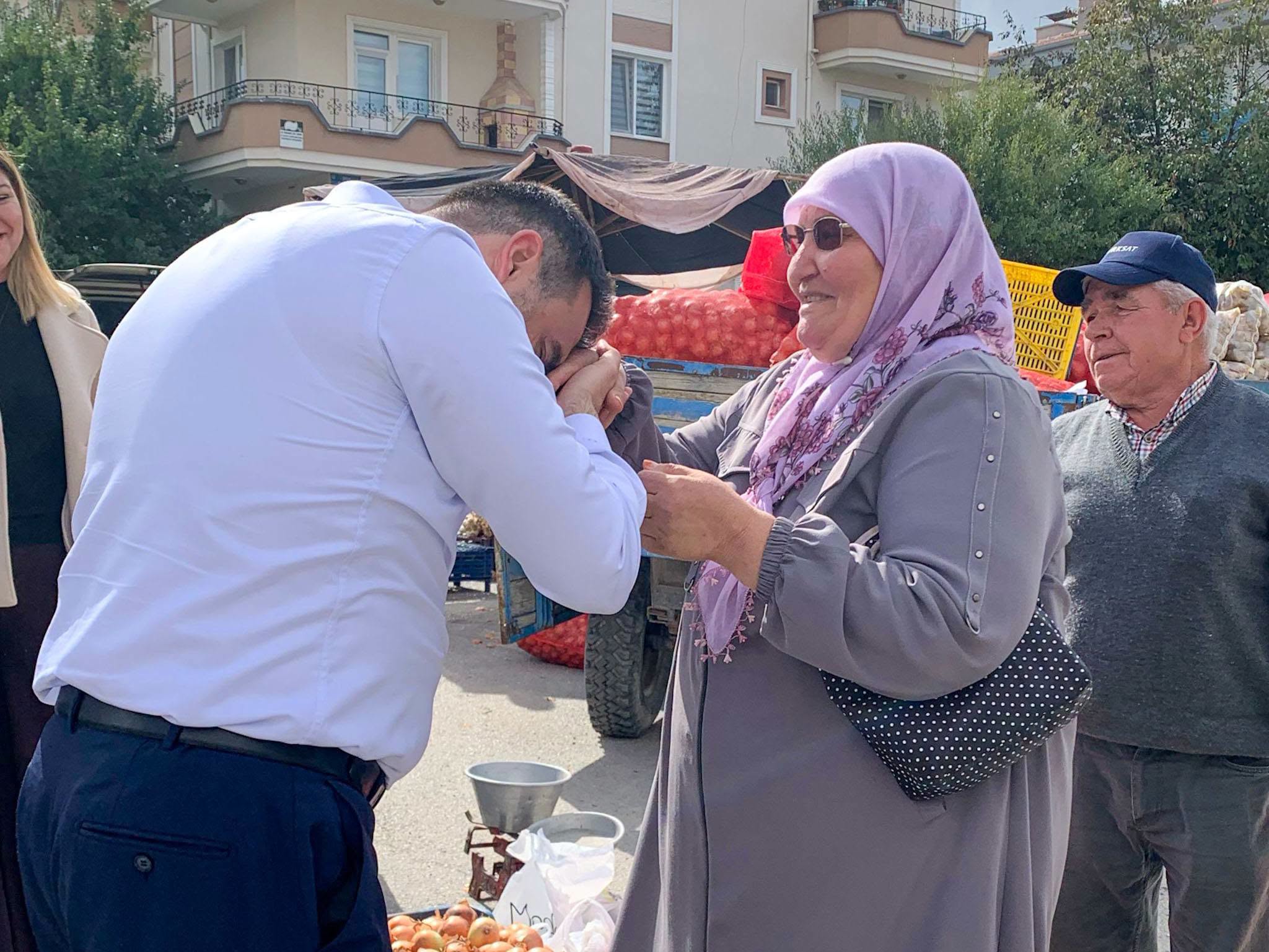Özgür Kavak Sahipata’da vatandaşlarla buluştu
