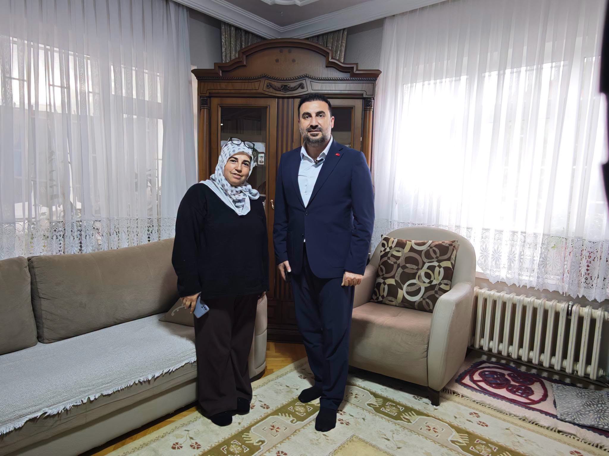 Özgür Kavak, teşkilat mensubunu yalnız bırakmadı