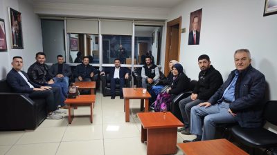AK Parti Afyonkarahisar İl Başkanı Dr. Özgür Kavak, teşkilat mensupları
