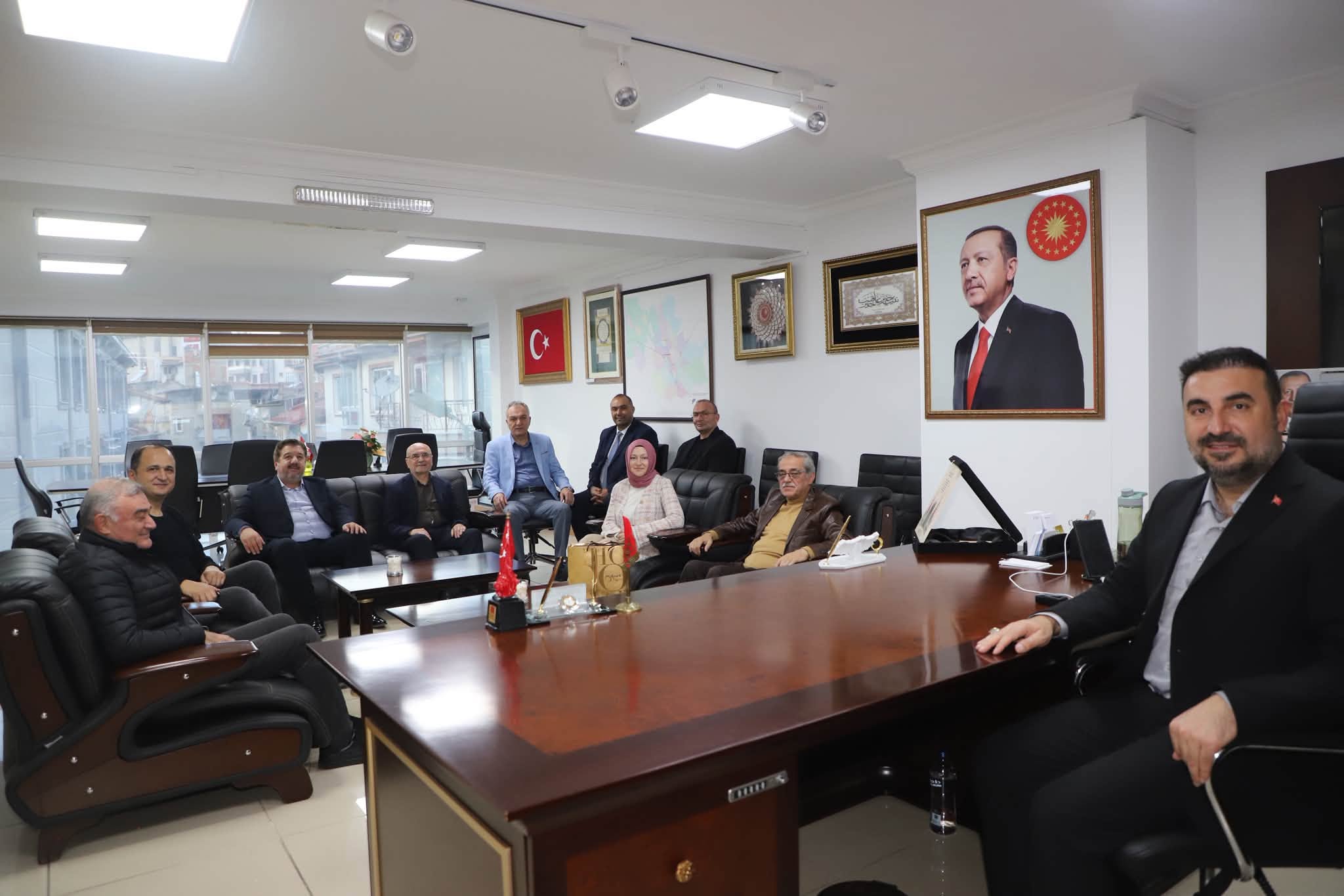 Özgür Kavak’a peş peşe ziyaretler