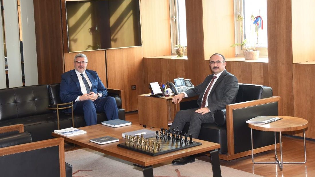 AK Parti Afyonkarahisar Milletvekili Ali Özkaya, Karayolları Genel Müdürü Ahmet