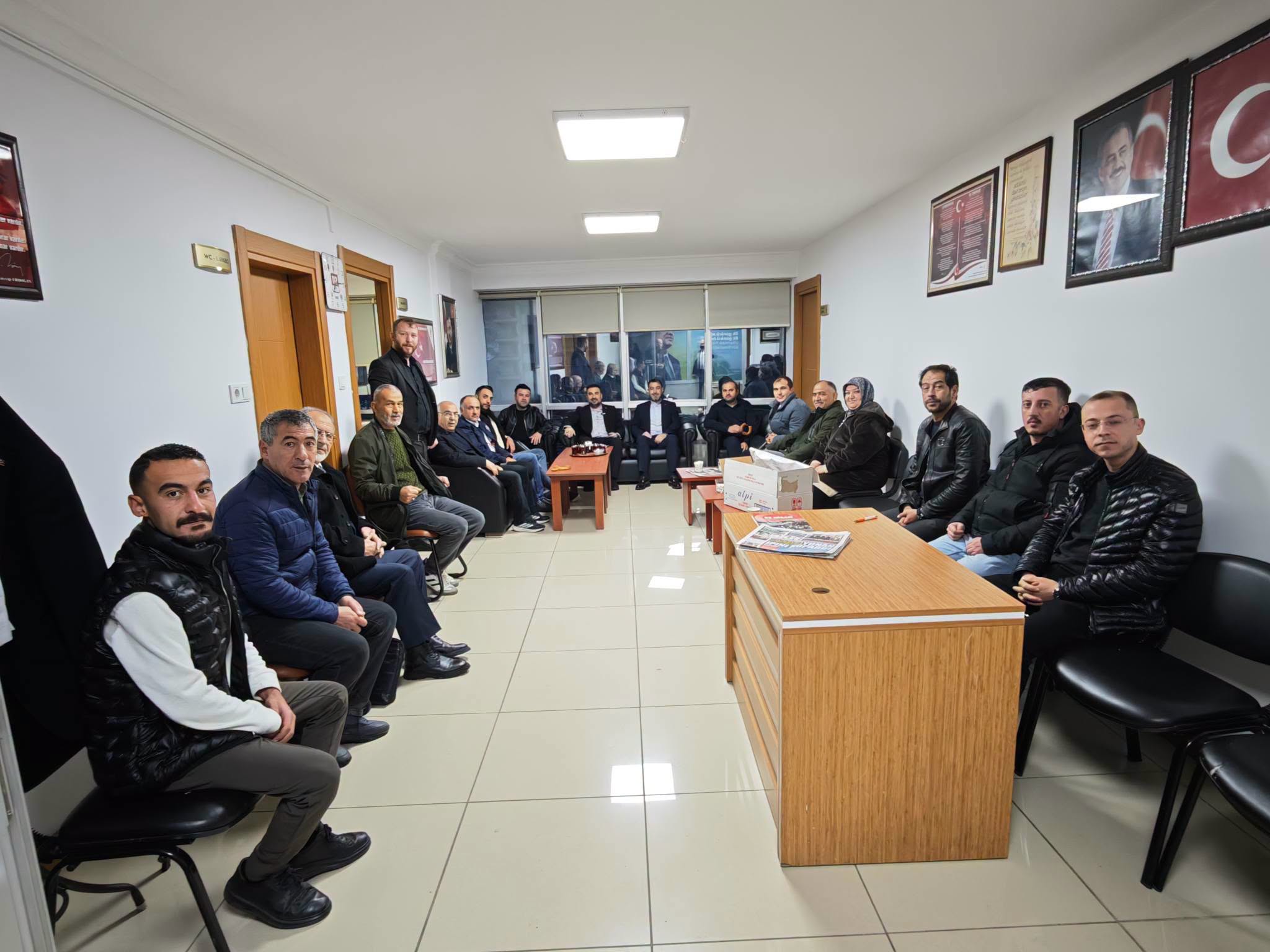 Sabahın ilk ışıklarında vatandaşlarla buluşma 1 Sabahın ilk ışıklarında vatandaşlarla buluşma