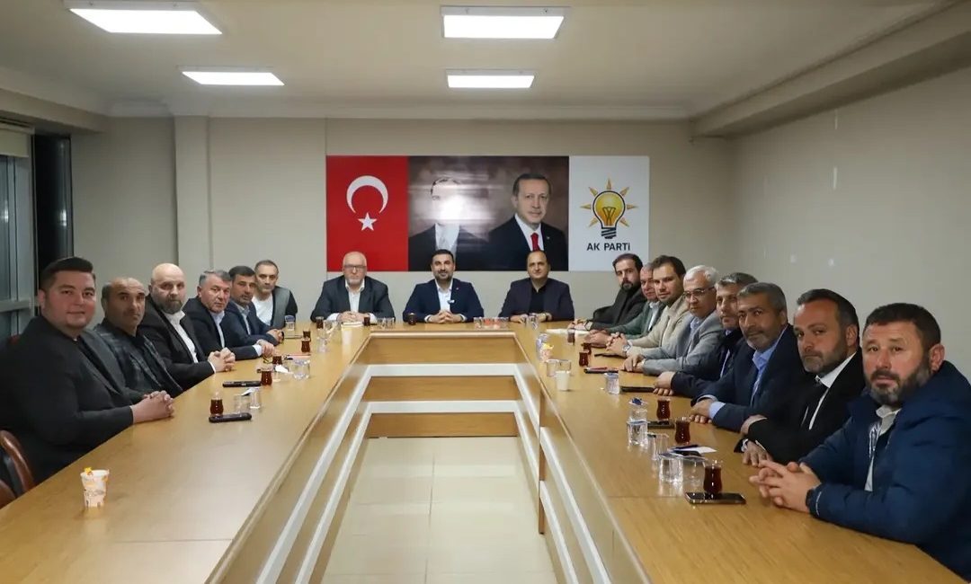 AK Parti Afyonkarahisar teşkilatı, İl Başkanı Dr. Özgür Kavak başkanlığında