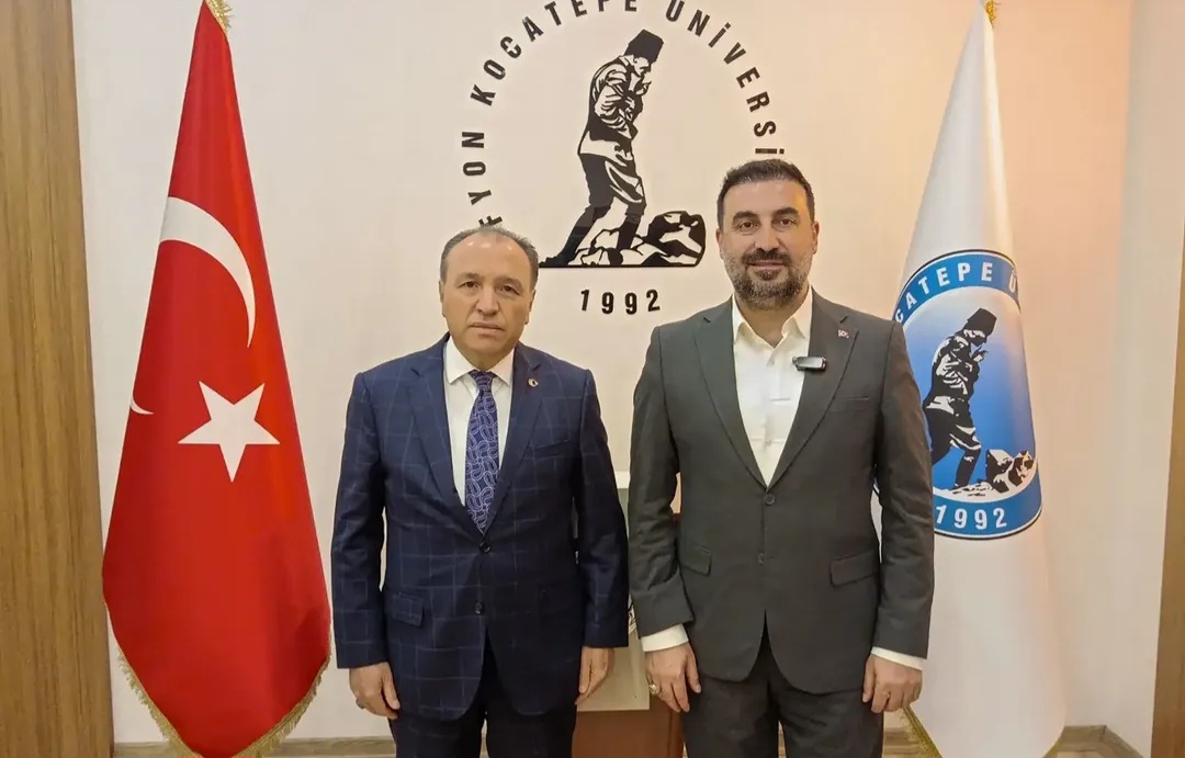 AK Parti Afyonkarahisar’dan AKÜ Rektörü Karakaş’a ziyaret