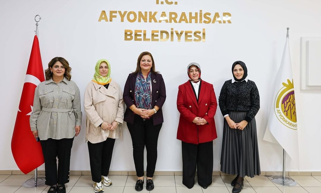 Afyonkarahisar Belediye Başkanı Burcu Köksal, AK Parti Genel Merkez Kadın