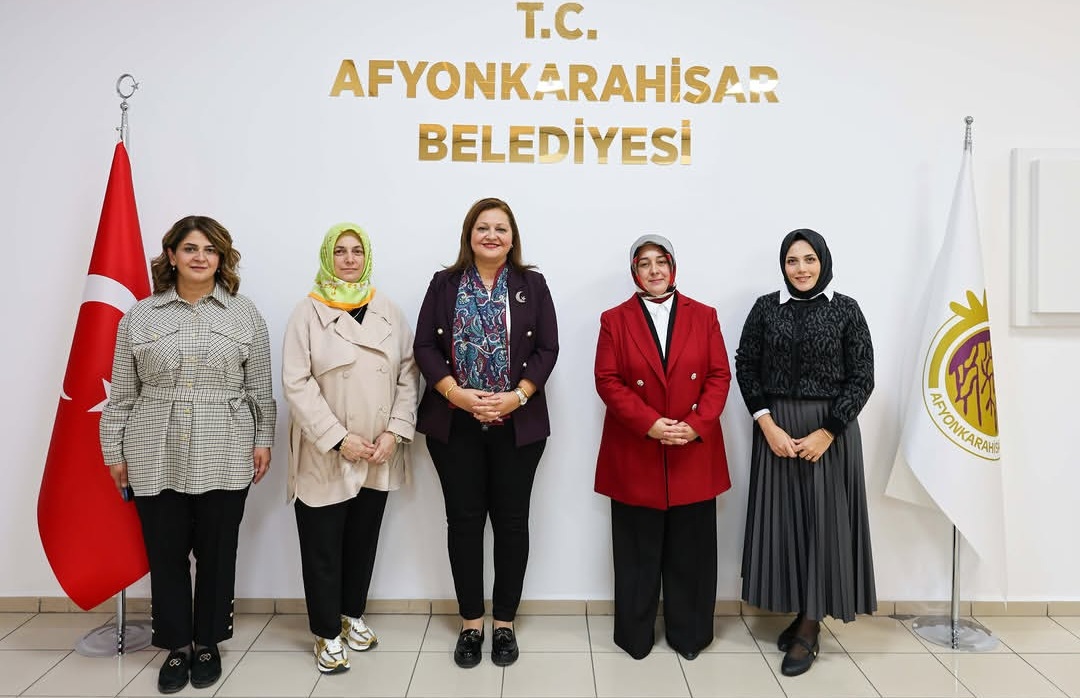 Afyonkarahisar Belediye Başkanı Burcu Köksal, AK Parti Genel Merkez Kadın