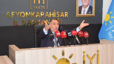 İYİ Parti Afyonkarahisar İl Başkanı Muhammet Mısırlıoğlu, geçirdiği trafik kazasının