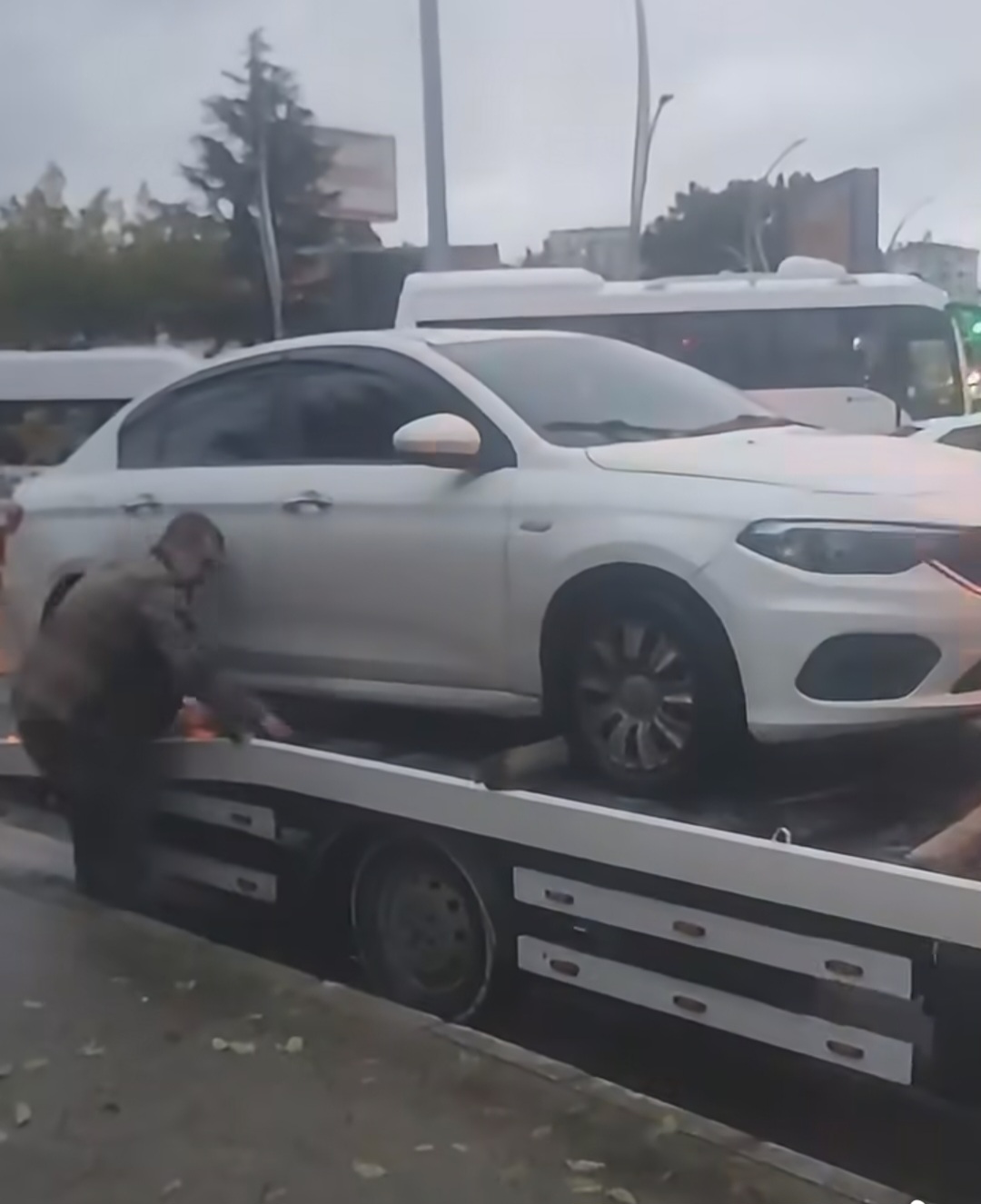 Taksici esnafı ekmeğine sahip çıkıyor