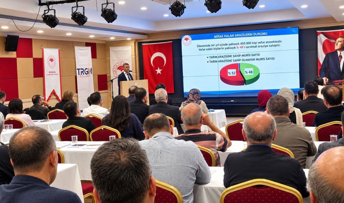 Afyonkarahisar’da Tarım arazilerinin korunması ve bölünmesinin önlenmesi amacıyla düzenlenen "Tarım