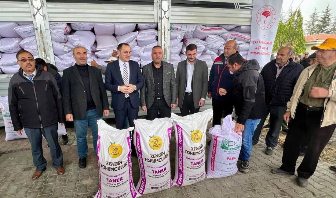 Afyonkarahisar’ın Çay ilçesinde üreticilere yüzde 50 hibeli toplam 56 ton