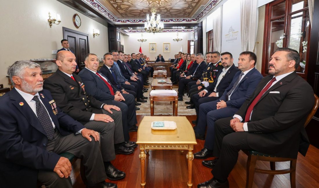 Afyonkarahisar Valisi Dr. Naci Aktaş, 29 Ekim Cumhuriyet Bayramı dolayısıyla