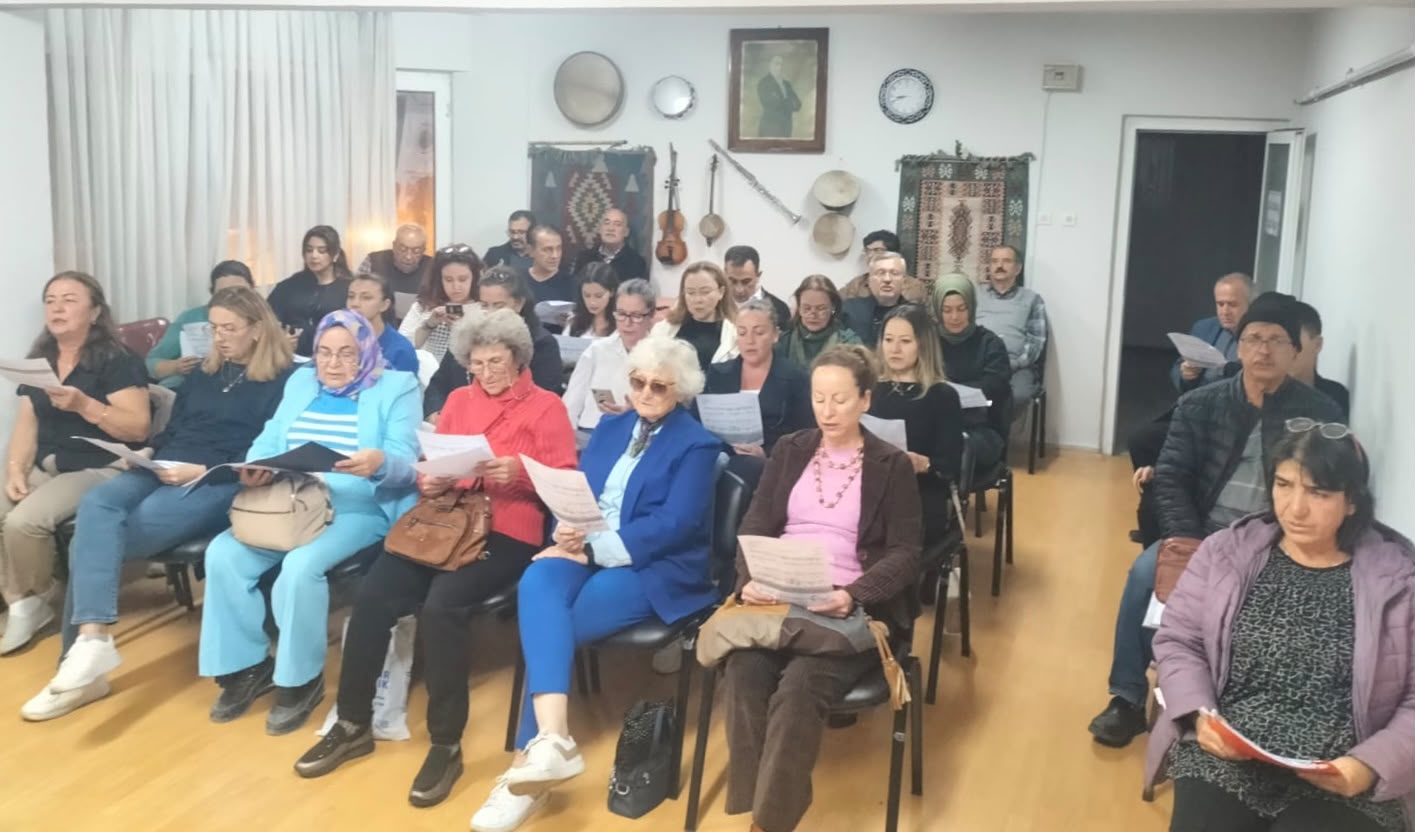 Musiki Eğitim Merkezi’nde Türk Halk Müziği Çalışmaları Devam Ediyor 1 Musiki Eğitim Merkezi’nde Türk Halk Müziği Çalışmaları Devam Ediyor
