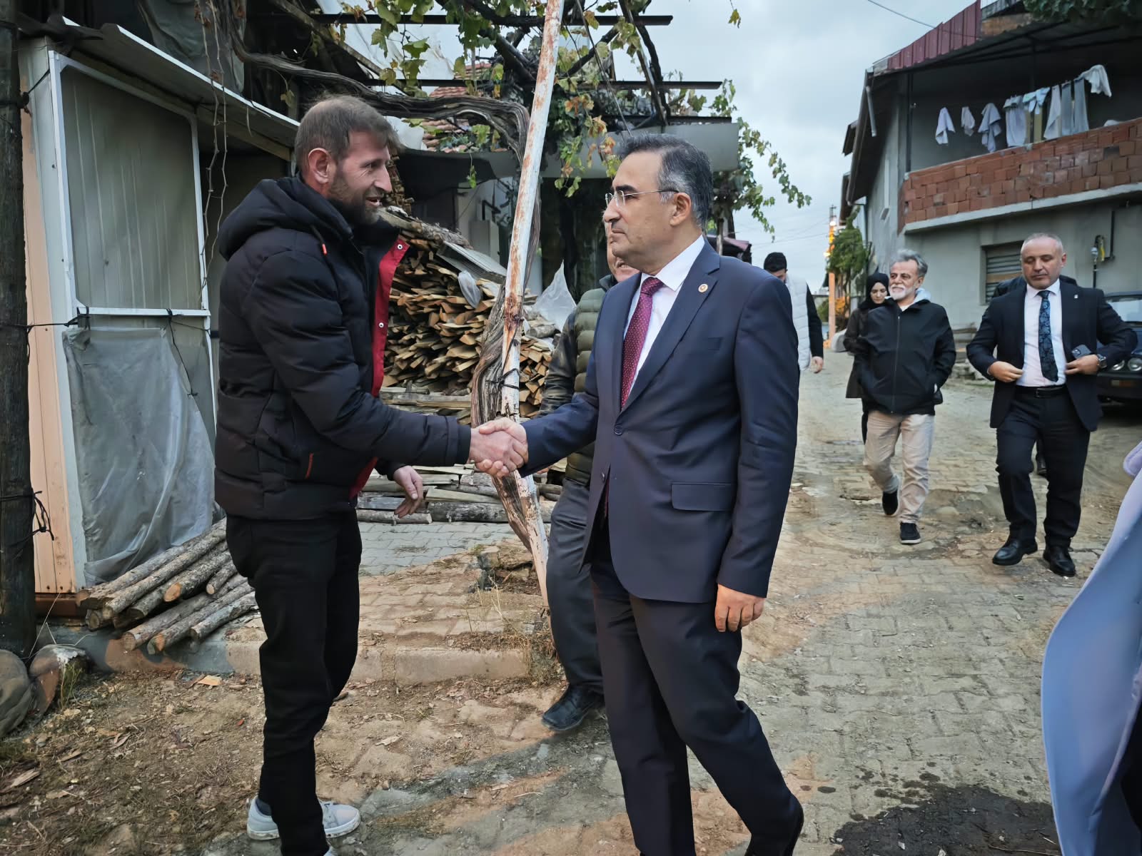 Hasan Arslan, Gediz’de vatandaşlarla bir araya geldi