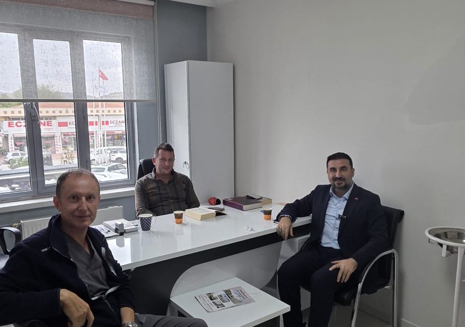 AK Parti Afyonkarahisar İl Başkanı Dr. Özgür Kavak, Fuar Hastanesi