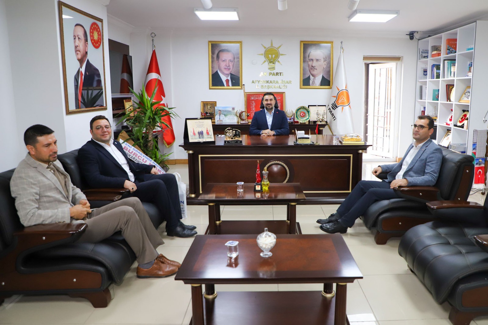 Bem-Bir-Sen’den Özgür Kavak’a hayırlı olsun ziyareti 1 Bem-Bir-Sen’den Özgür Kavak’a hayırlı olsun ziyareti