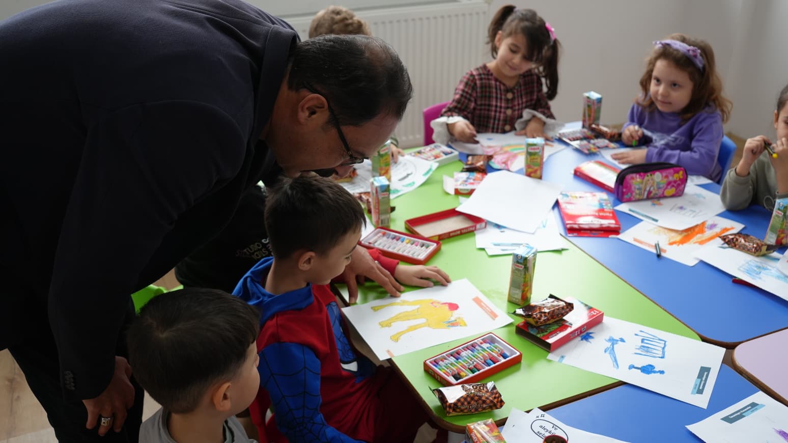 Hayvanları Koruma Günü’nde miniklerle anlamlı buluşma 2 Hayvanları Koruma Günü’nde miniklerle anlamlı buluşma