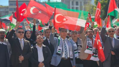 Afyonkarahisar’da İsrail’in Filistin’e yönelik saldırılarının üçüncü yılı dolayısıyla Filistin’e destek