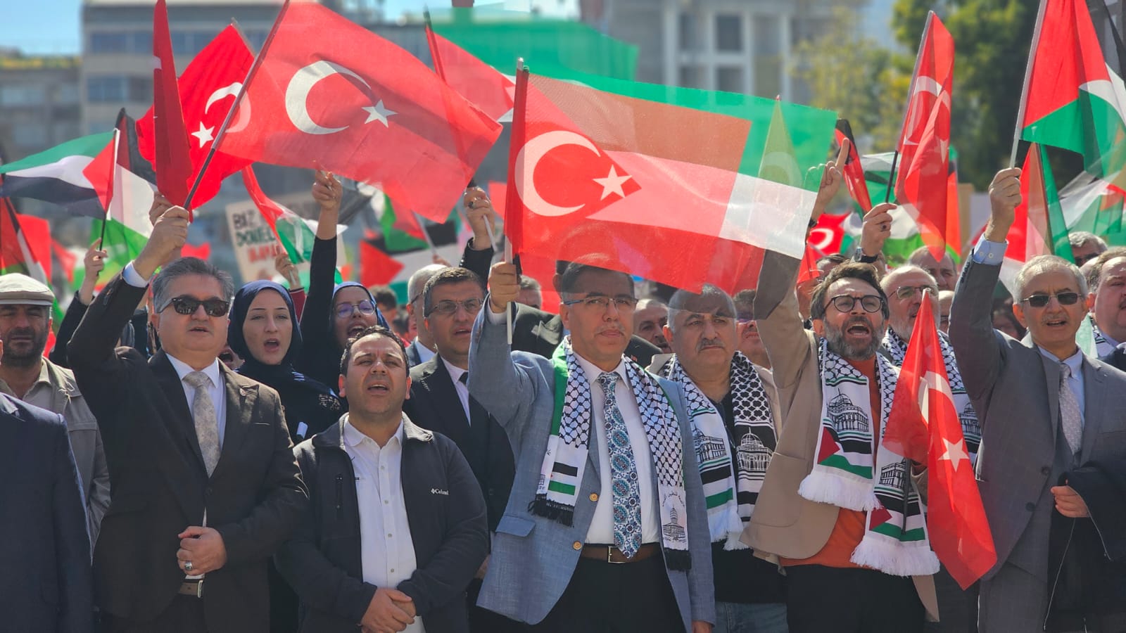 Afyonkarahisar’da İsrail’in Filistin’e yönelik saldırılarının üçüncü yılı dolayısıyla Filistin’e destek