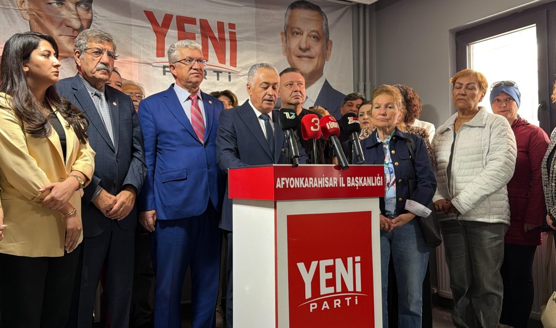 Yeni Parti Kurucu İl Başkanı Hasan Karadeniz, düzenlediği basın toplantısıyla